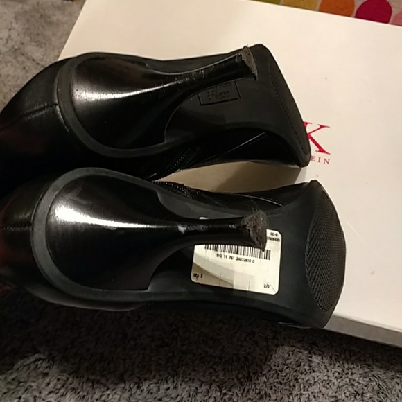 Authentic AK Anne Klein Maelmaa blk calf leather - Picture 3 of 8